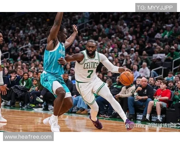 杰伦布朗如何在NBA赛场上展现领导力与卓越表现的双重魅力