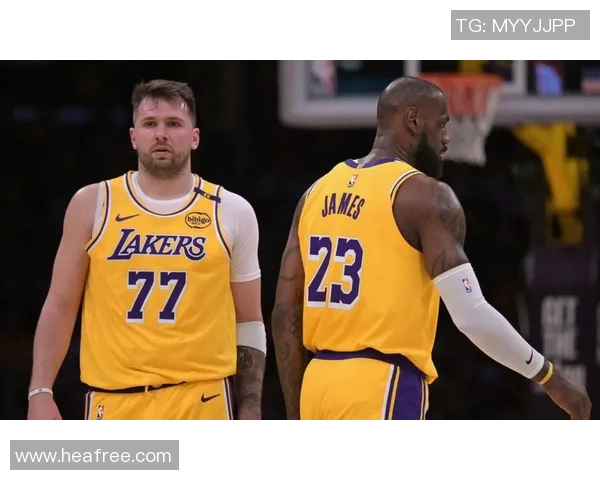 激战西部强队直播鹈鹕对决湖人精彩瞬间回顾与分析